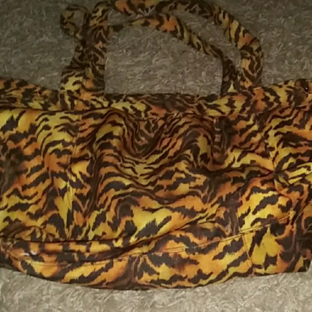 Leopard print bag